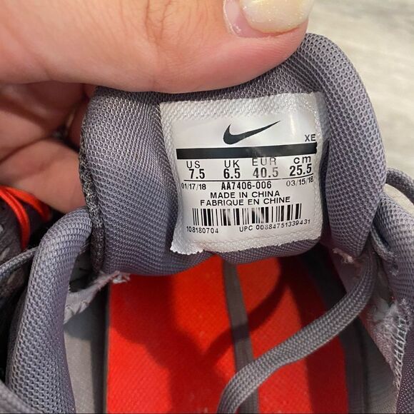 Nike Winflo Grey Athletic Shoe Women 10 - Picture 7 of 7